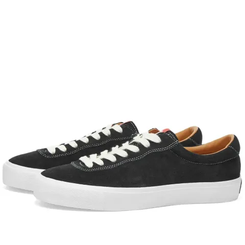 Suede 01 Low Sneaker