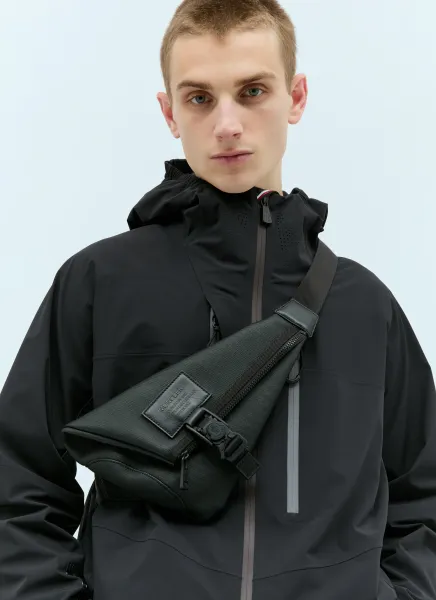 Nakoa Triangle Crossbody Bag