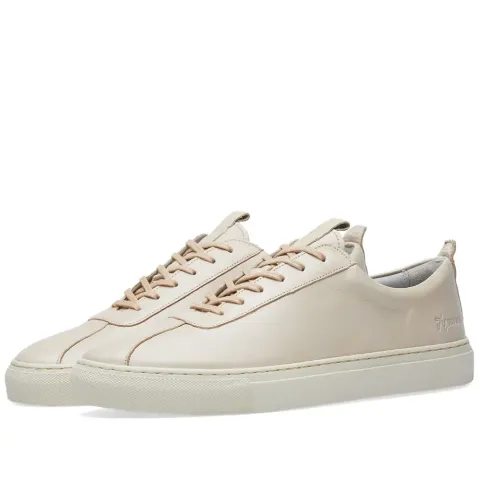 Sneaker 1