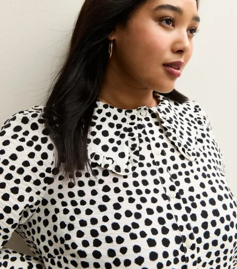Women's Plus Size White Spotty Frill Collar Shirt Curves