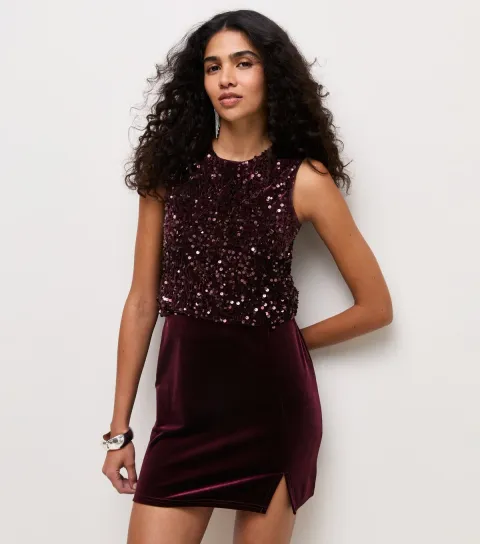 Women's Burgundy Velvet Jersey Notched Hem Mini Skirt