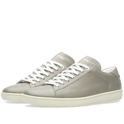 01 Low Top Sneaker