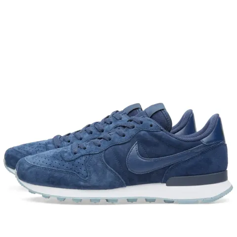 Internationalist Premium