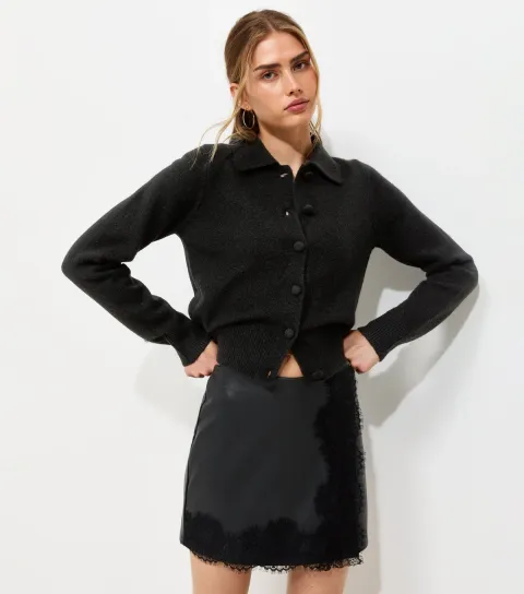 Women's Black Midweight Knit Collared Button Front Cardigan