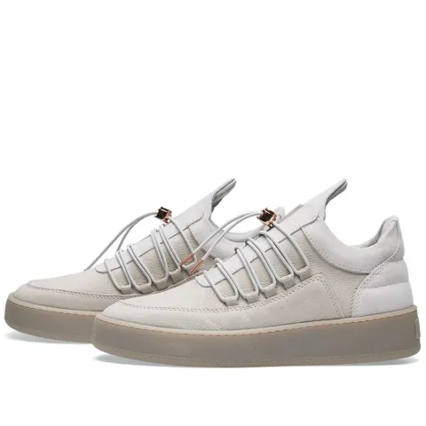 Low Top Sneaker