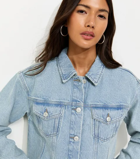 Women's Blue Raw Edge Cropped Denim Jacket