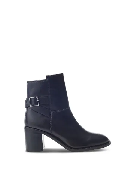 BSoleful B.Jasmine Leather Boots