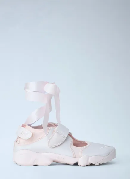 Air Rift SE Sneakers
