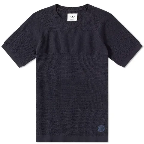 Linear Tee