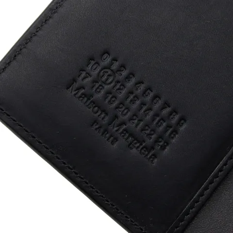 11 Classic Bifold Wallet