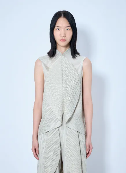 Sleeveless Pleated Top