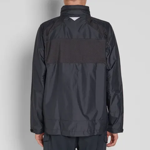 Field Windbreaker