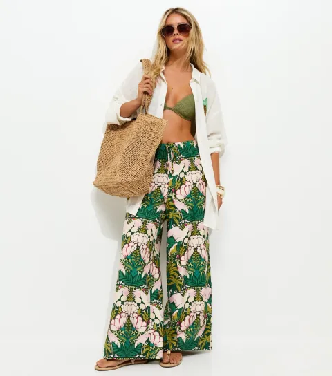 Women's Petite White Lotus Print Beach Wide Leg Trousers