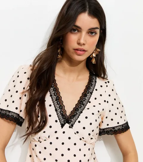 Women's White Polka Dot Lace Trim Tea Top