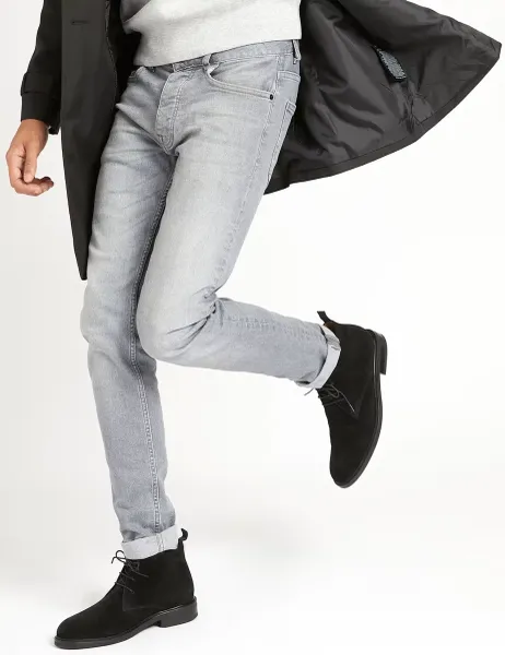 Jones Bootmaker Suede Pull-on Chukka Boots Black