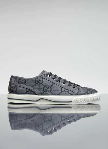 1977 Sneakers