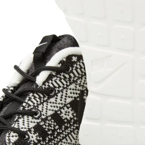 W Roshe One Winter