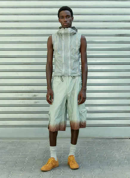 Adjustable Fit Zip Vest