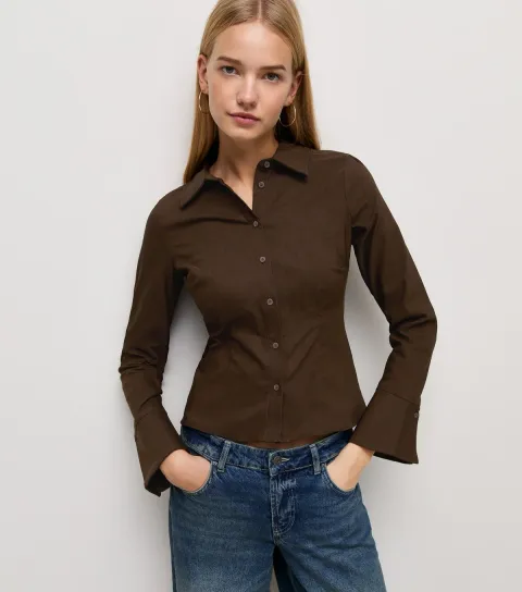 New Look Women's Dark Brown Woven Fitted Flared Cuff Shirt