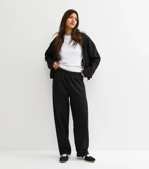 Women's Black Tapered Wide Leg Joggers