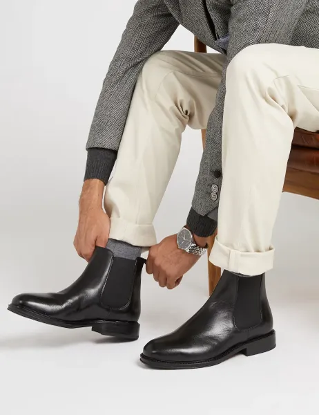 Jones Bootmaker Leather Pull-On Chelsea Boots Black