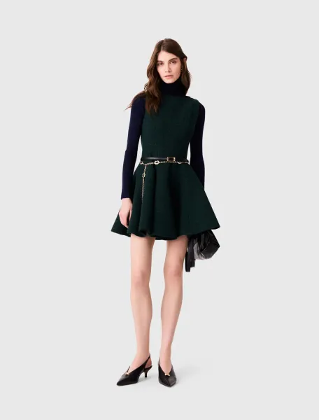Short sleeveless tweed dress