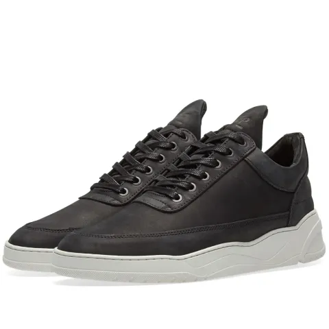 Low Top Astro Ejura Sneaker