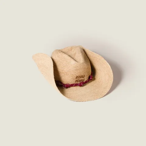 Raffia hat