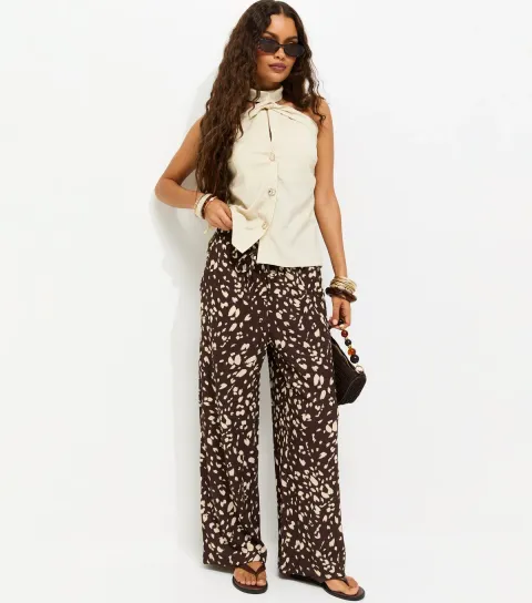 Women's Petite Brown Animal Print Crinkle Wide Leg Trousers