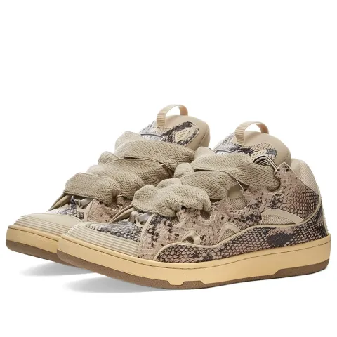 Curb Sneaker