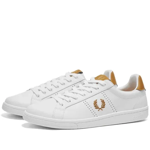 B721 Leather Sneaker