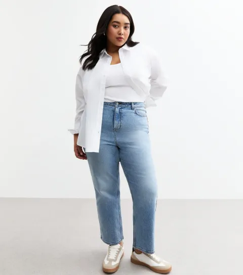 Women's Plus Size Mid Blue Straight Leg Denim Jeans Curves