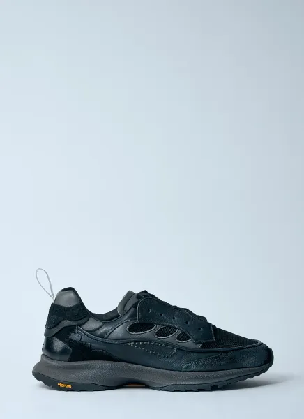 Threek Sneakers