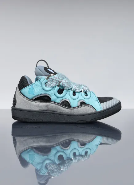 Curb Sneakers