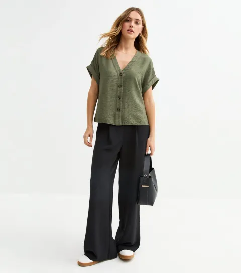Women's Black Pleated Front Wide Leg Trousers