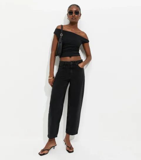 Women's Black Denim Tapered Ankle Grazer Barrel Jeans