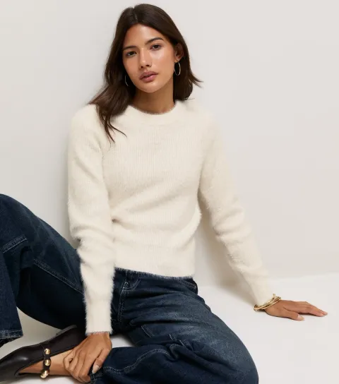 New Look Women's Off White Fluffy Ribbed Knit Jumper