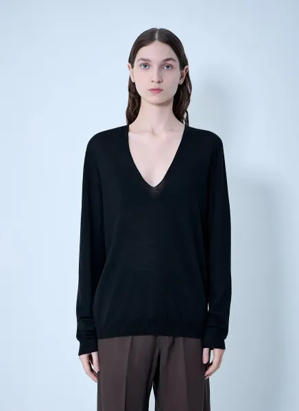 V Neck Pull Knit