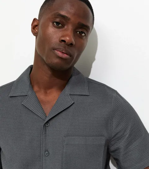 Men's Dark Grey Regular Waffle Shirt
