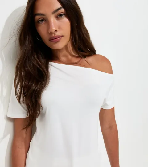 Women's Off White Off The Shoulder T-Shirt