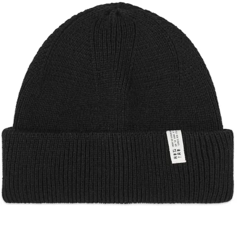 Label Essential Beanie