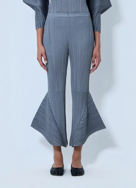 Pleated Flared Trousers