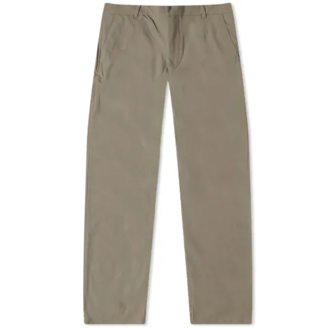 Aaren Travel Light Pant