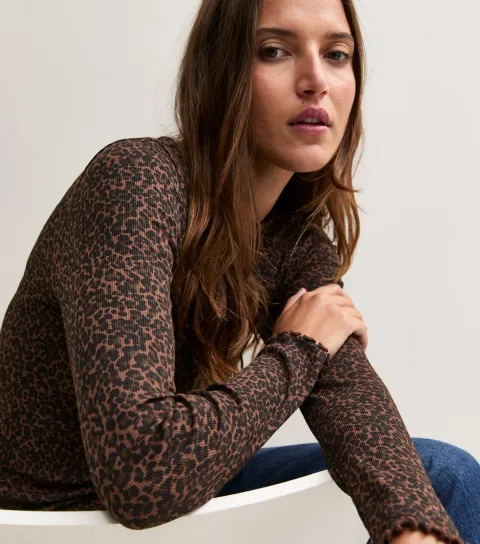 New Look Women's Black Cotton Rich Leopard Print Babylock Top