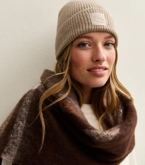 Oatmeal Ribbed Logo Tab Beanie