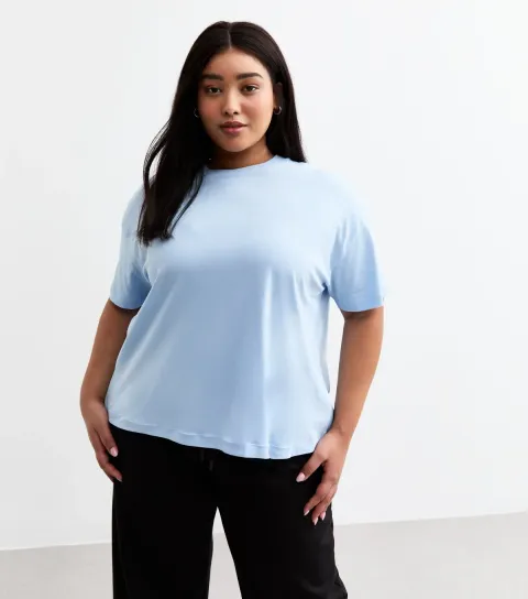 Women's Plus Size Blue Boxy Short Sleeve T-Shirt Curves