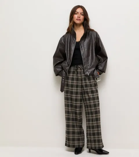 Women's Petite Brown Check Pattern Pull On Wide Leg Trousers