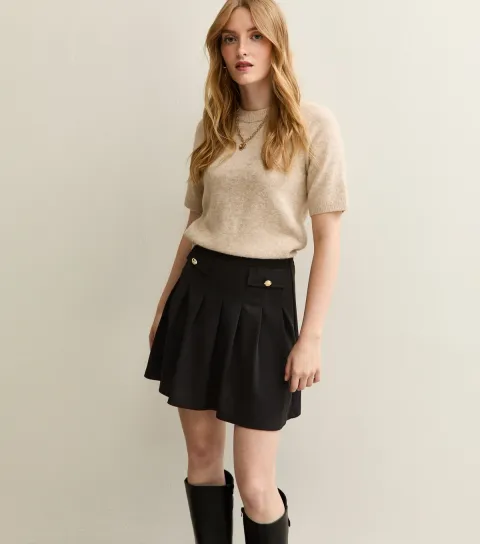 Women's Black Pleated Mini Skirt