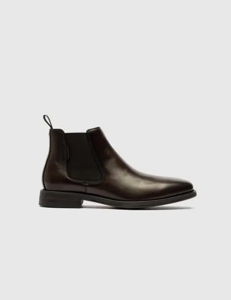 Rodd & Gunn Leather Chelsea Boots Chocolate