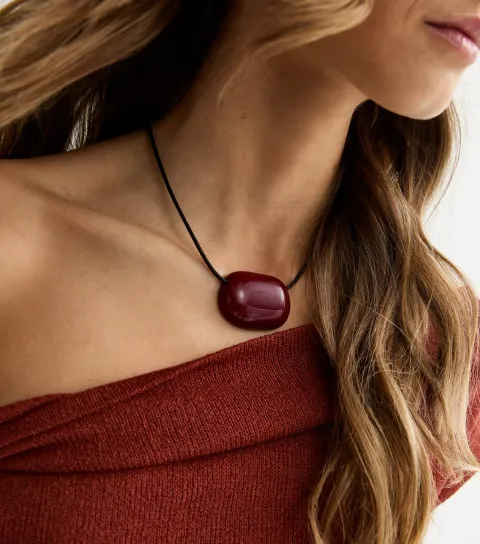 Dark Burgundy Resin Rope Necklace